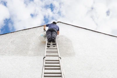 Peinture extérieure à Quintin — façades et ravalement
